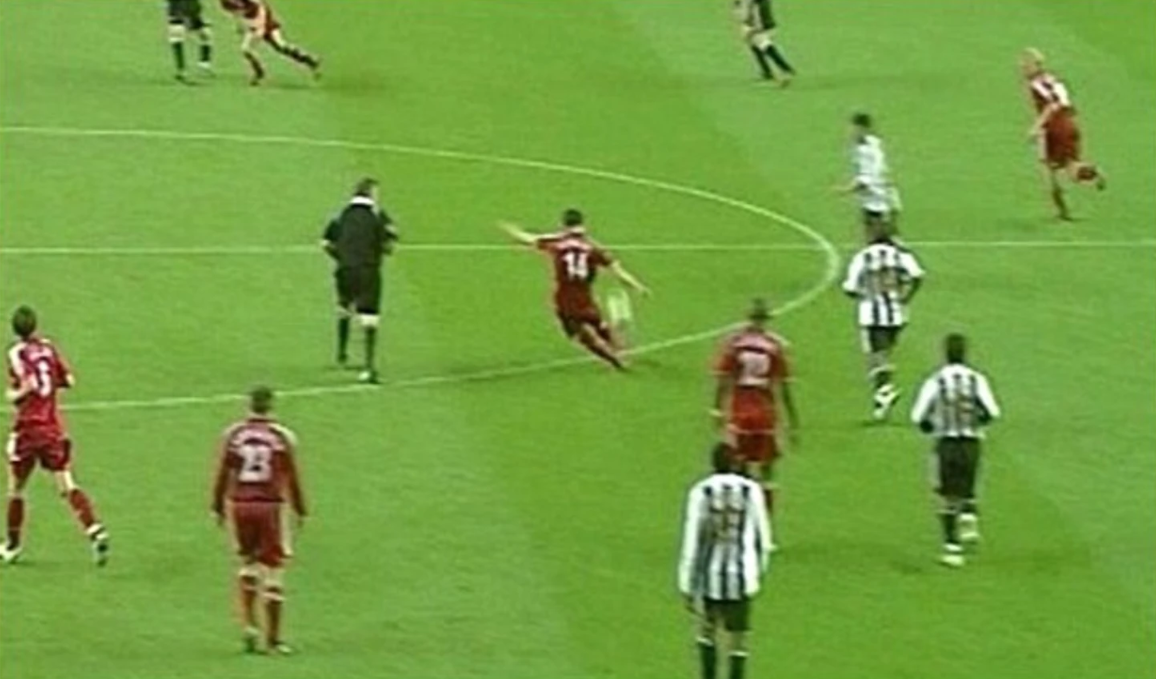 Uderzenie Xabiego Alonso
